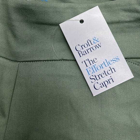CROFT & BARROW Women’s 8 Green Effortless Stretch Capri Pant - Picture 3 of 4